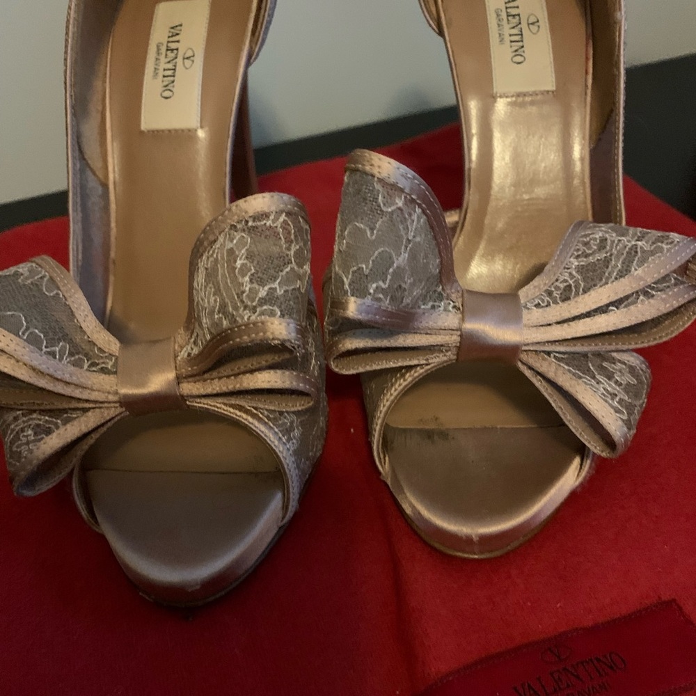 Valentino D’Orsay heels - Picture 2 of 8